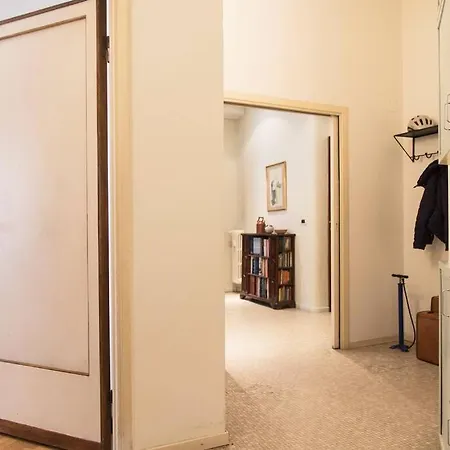 Brera Luxurious Elegant Bright Downtown Apartman *